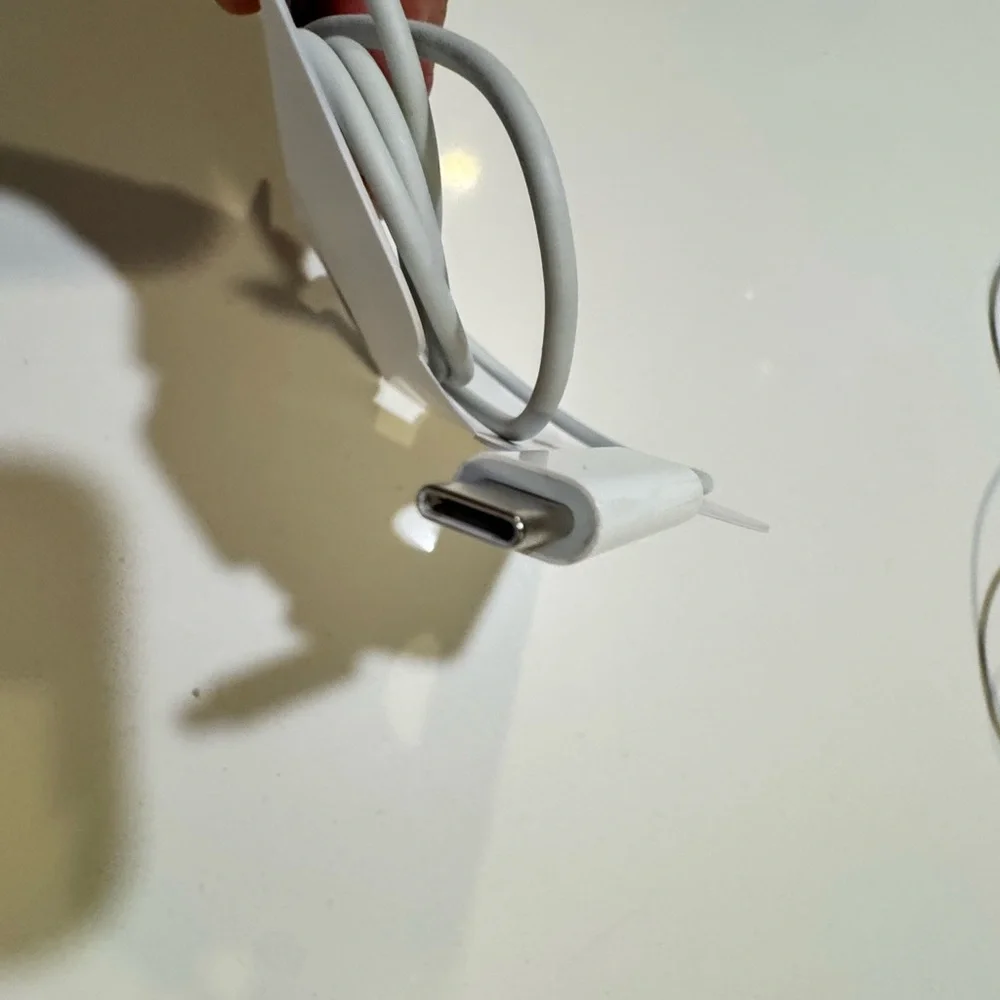 Apple Watch magnetic charging cable